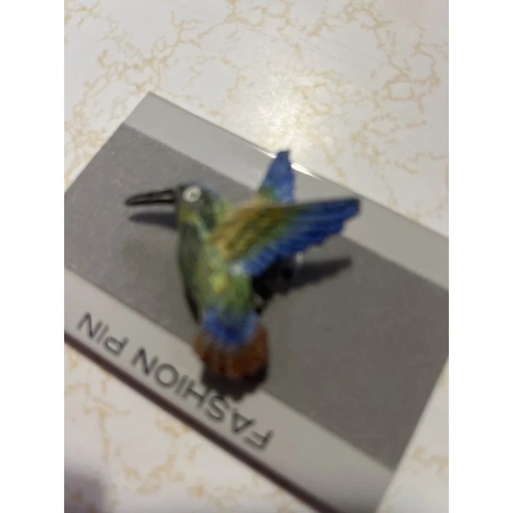 Hummingbird Brooch Pin‎ Multi-Color Enamel Rhinestone Gold Tone Bird